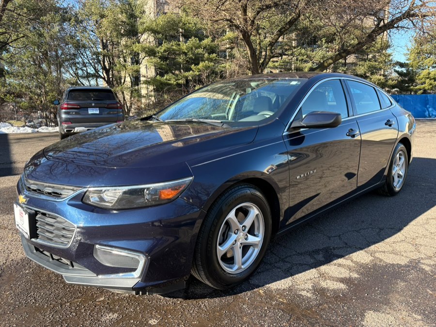 Used 2016 Chevrolet Malibu in Meriden, Connecticut | T E A M Auto Center. Meriden, Connecticut