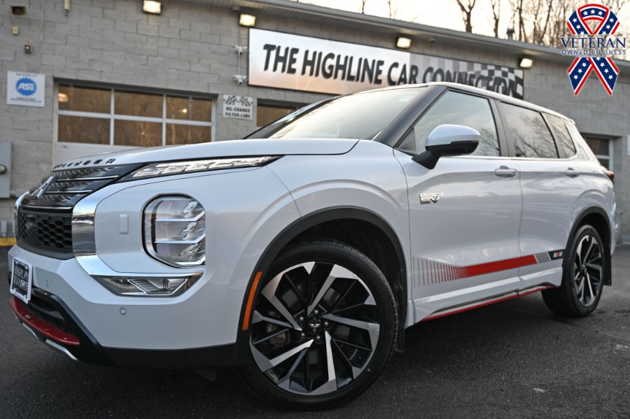 Used 2024 Mitsubishi Outlander Plug-In Hybrid in Waterbury, Connecticut | Highline Car Connection. Waterbury, Connecticut