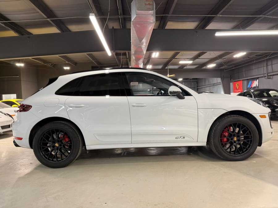 Used 2017 Porsche Macan in Prospect, Connecticut | M Sport Motorwerx. Prospect, Connecticut