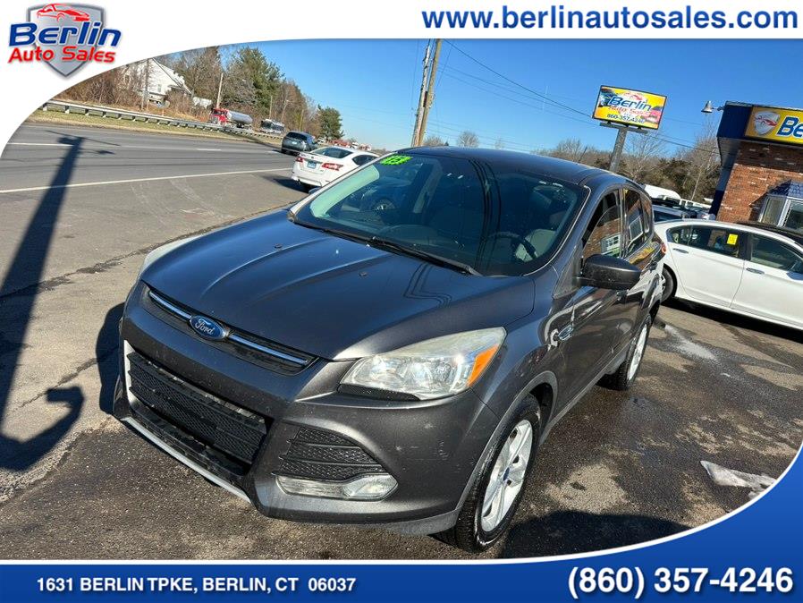 Used 2015 Ford Escape in Berlin, Connecticut | Berlin Auto Sales LLC. Berlin, Connecticut