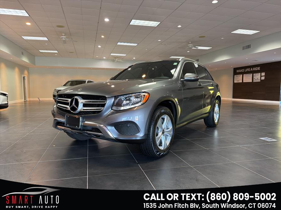 2017 Mercedes-Benz GLC GLC300's photo