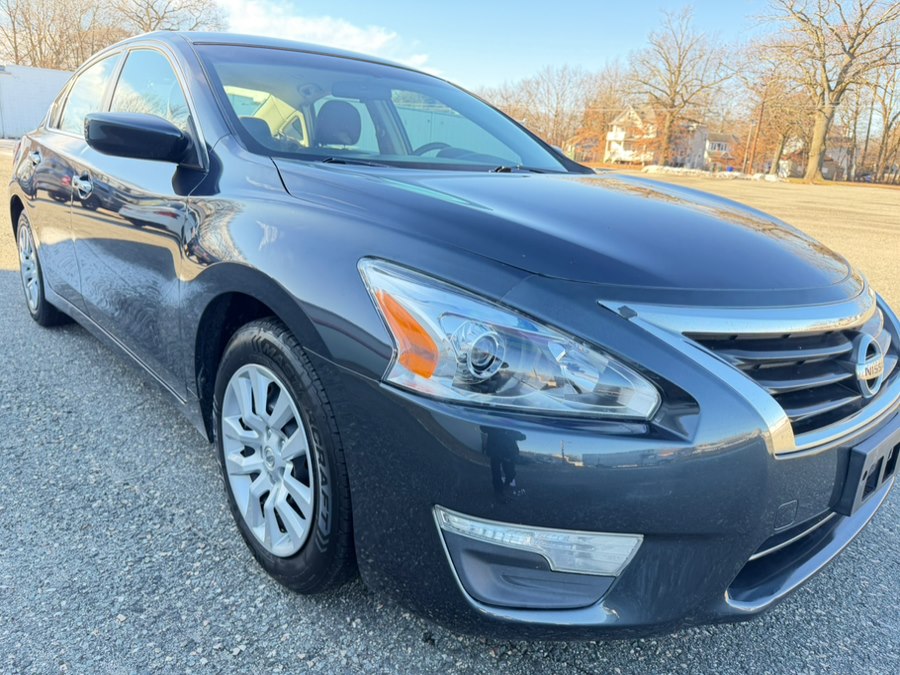 Used 2013 Nissan Altima in Springfield, Massachusetts | Auto Globe LLC. Springfield, Massachusetts