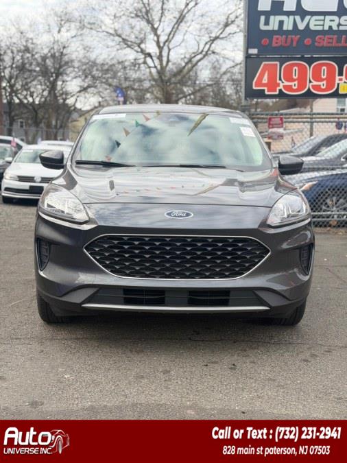 2020 Ford Escape SE's photo