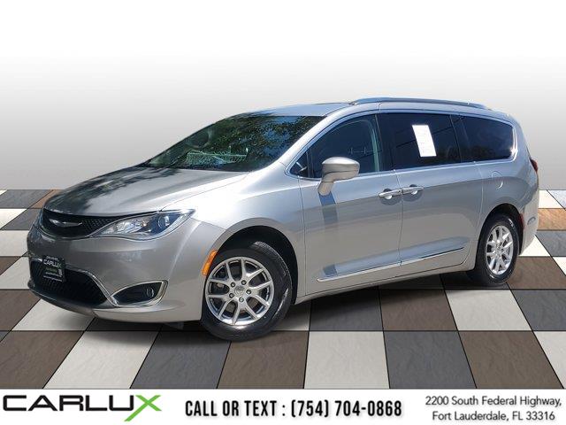 2020 Chrysler Pacifica Touring L, available for sale in Woodside, New York | Drive Central. Woodside, New York
