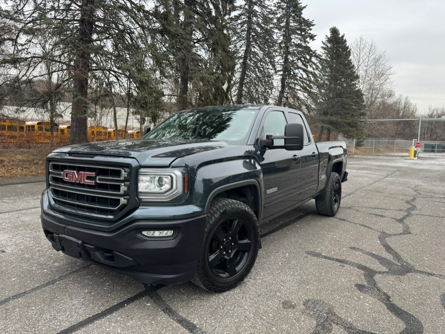 Used 2017 GMC Sierra 1500 in Waterbury, Connecticut | Platinum Auto Care. Waterbury, Connecticut