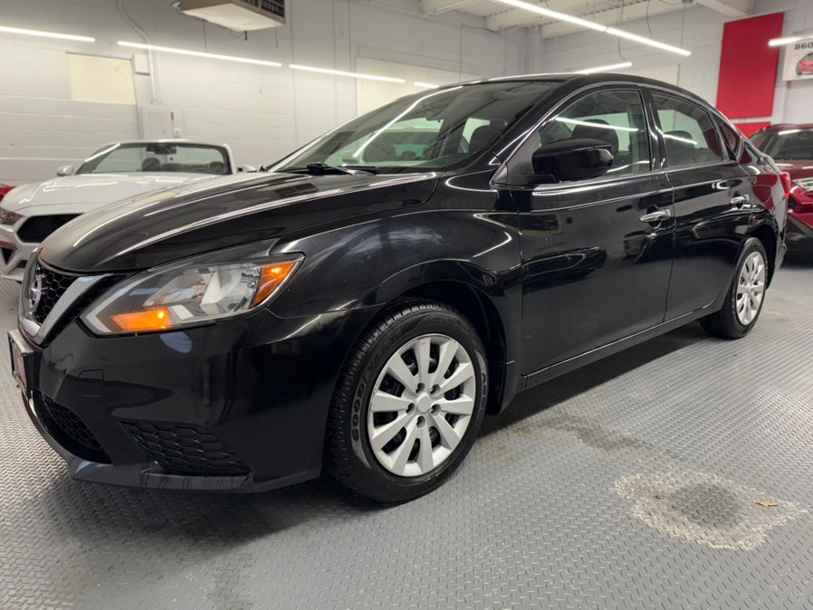 2017 Nissan Sentra S's photo