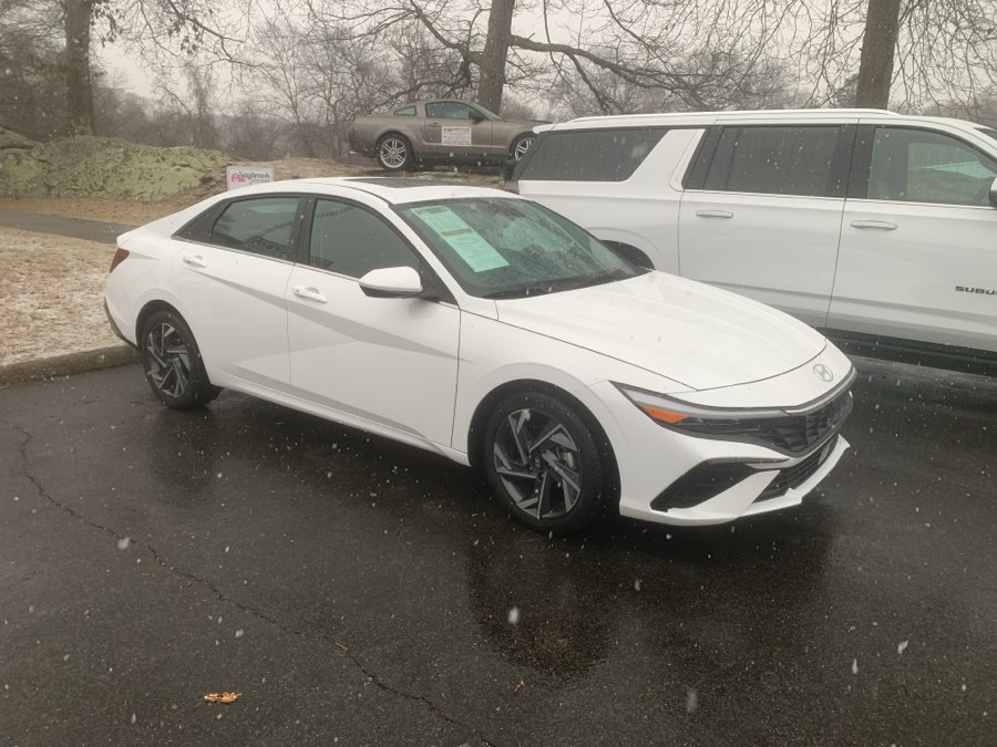 Used 2025 Hyundai Elantra in Old Saybrook, Connecticut | Saybrook Auto Barn. Old Saybrook, Connecticut
