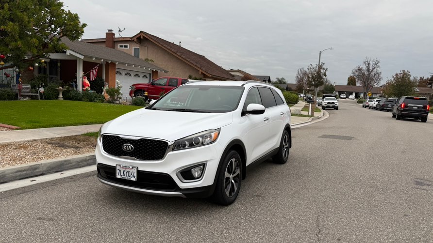 Used 2016 Kia Sorento in Tustin, California | Carox LLC. Tustin, California