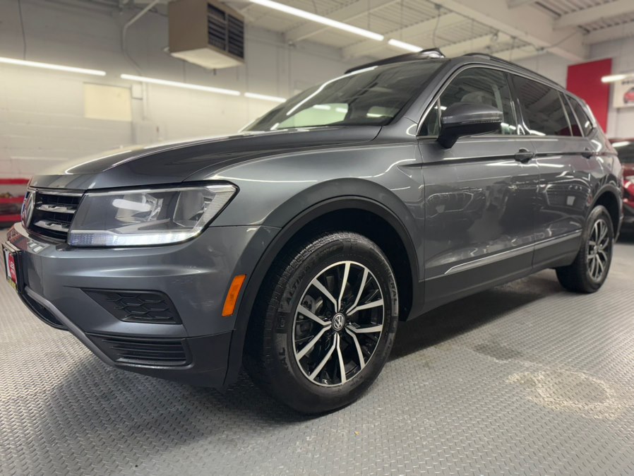 2021 Volkswagen Tiguan SE's photo