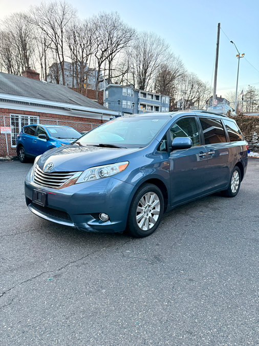 Used 2015 Toyota Sienna in Shelton, Connecticut | Center Motorsports LLC. Shelton, Connecticut
