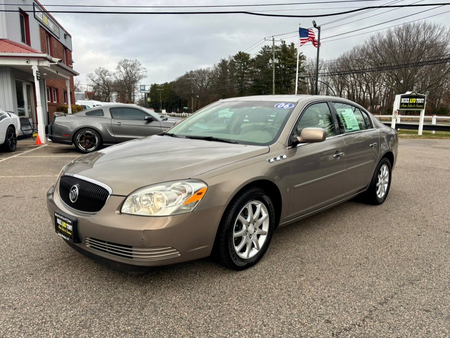 2006 Buick Lucerne 4dr Sdn CXL V6, available for sale in South Windsor, Connecticut | Mike And Tony Auto Sales, Inc. South Windsor, Connecticut