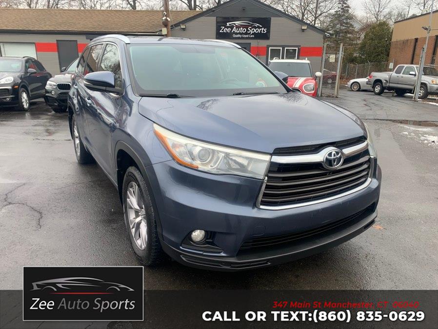 Used 2015 Toyota Highlander in Manchester, Connecticut | Zee Auto Sports. Manchester, Connecticut