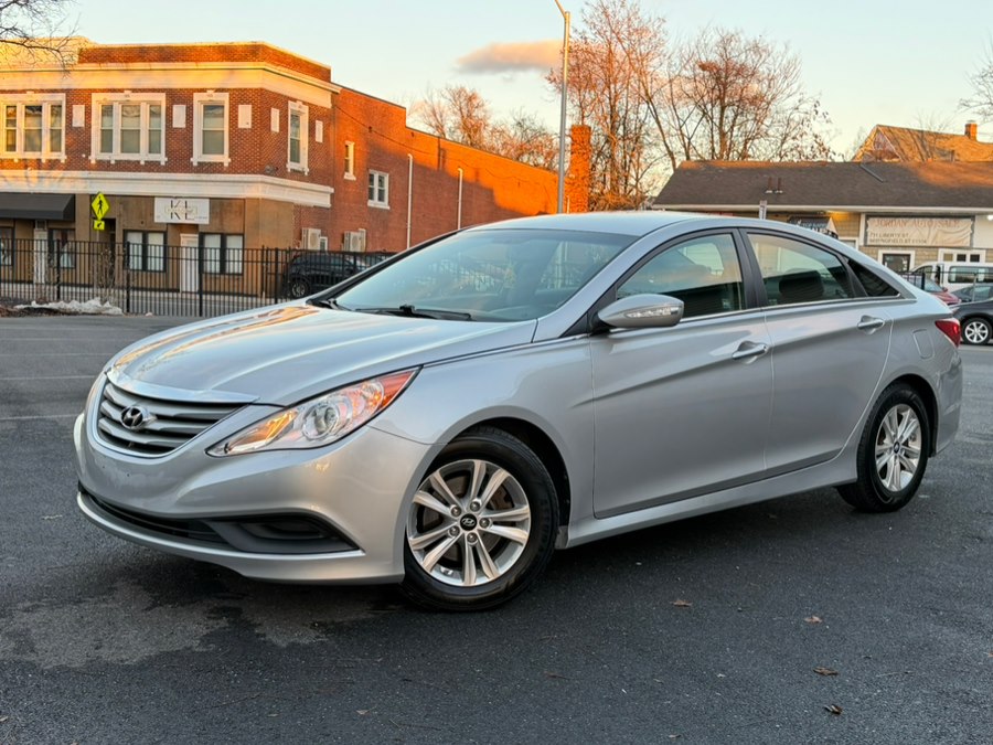 2014 Hyundai Sonata 4dr Sdn 2.4L Auto GLS, available for sale in Springfield, Massachusetts | Jordan Auto Sales Inc. Springfield, Massachusetts