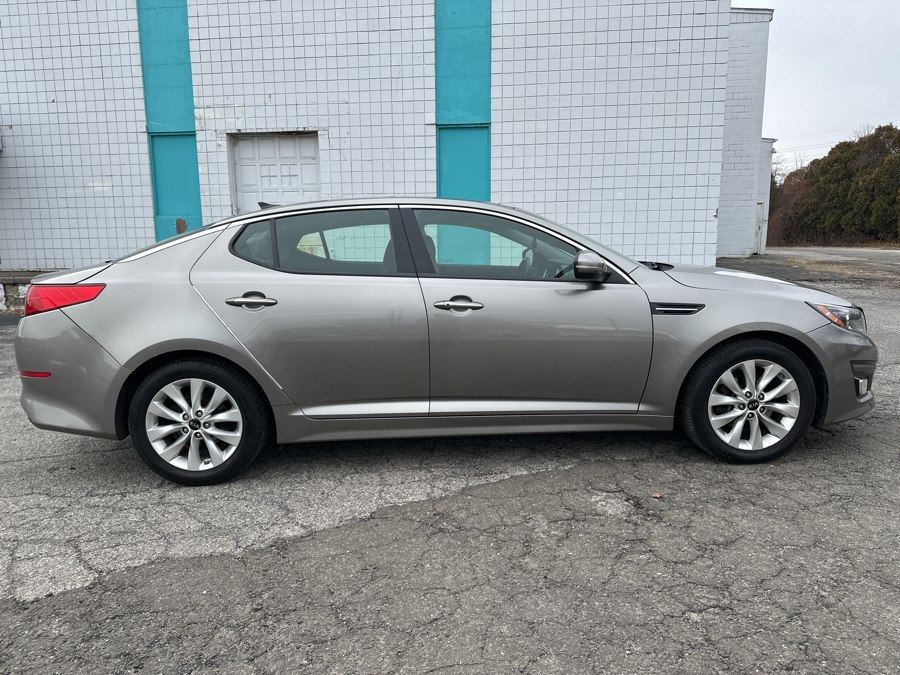 Used 2015 Kia Optima in Milford, Connecticut | Dealertown Auto Wholesalers. Milford, Connecticut