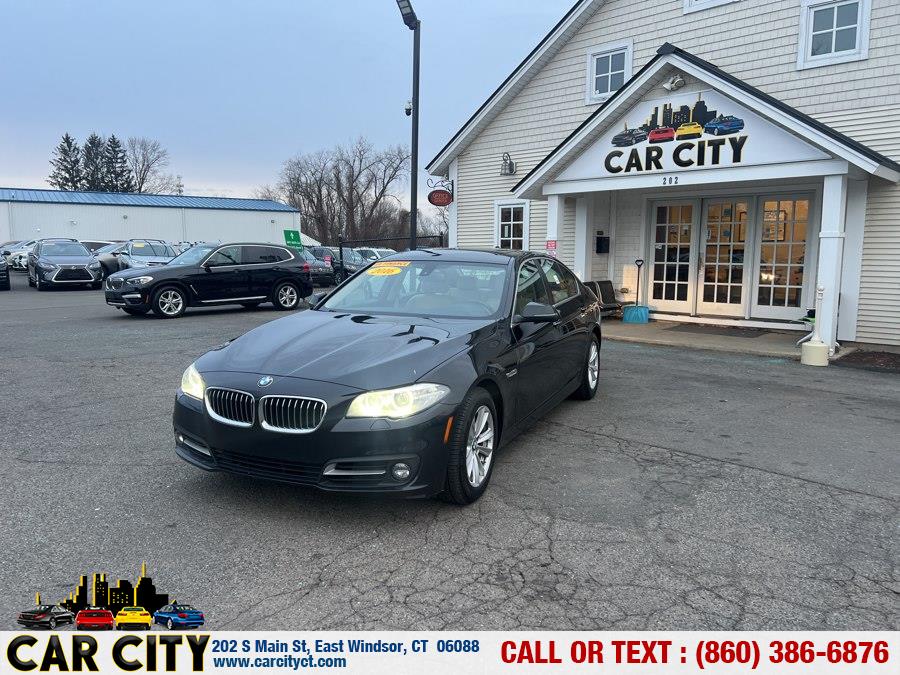2016 BMW 5 Series 4dr Sdn 528i xDrive AWD, available for sale in East Windsor, Connecticut | Car City LLC. East Windsor, Connecticut