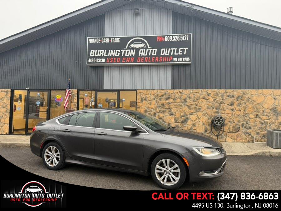 2015 Chrysler 200 Limited's photo