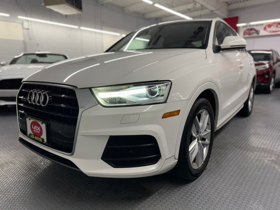 2017 Audi Q3 2.0T Premium Tiptronic quattro's photo