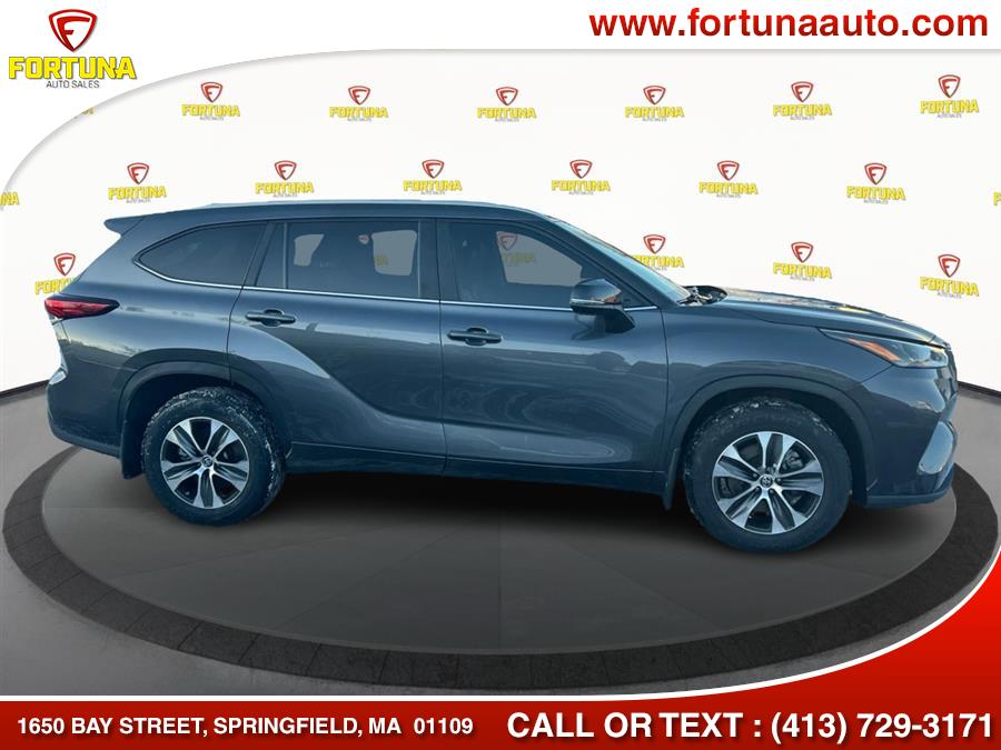 Used 2023 Toyota Highlander in Springfield, Massachusetts | Fortuna Auto Sales Inc.. Springfield, Massachusetts