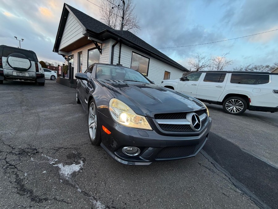 Used 2009 Mercedes-Benz SL-Class in Hicksville, New York | REGAL AUTOHAUS Auto Service and Sales. Hicksville, New York