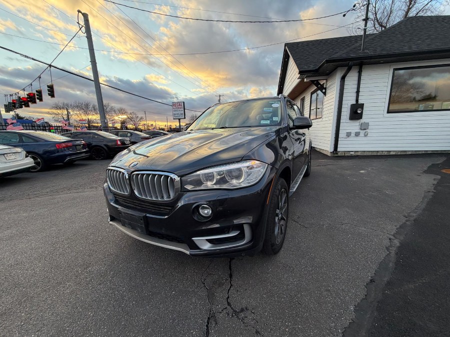 Used 2014 BMW X5 in Hicksville, New York | REGAL AUTOHAUS Auto Service and Sales. Hicksville, New York