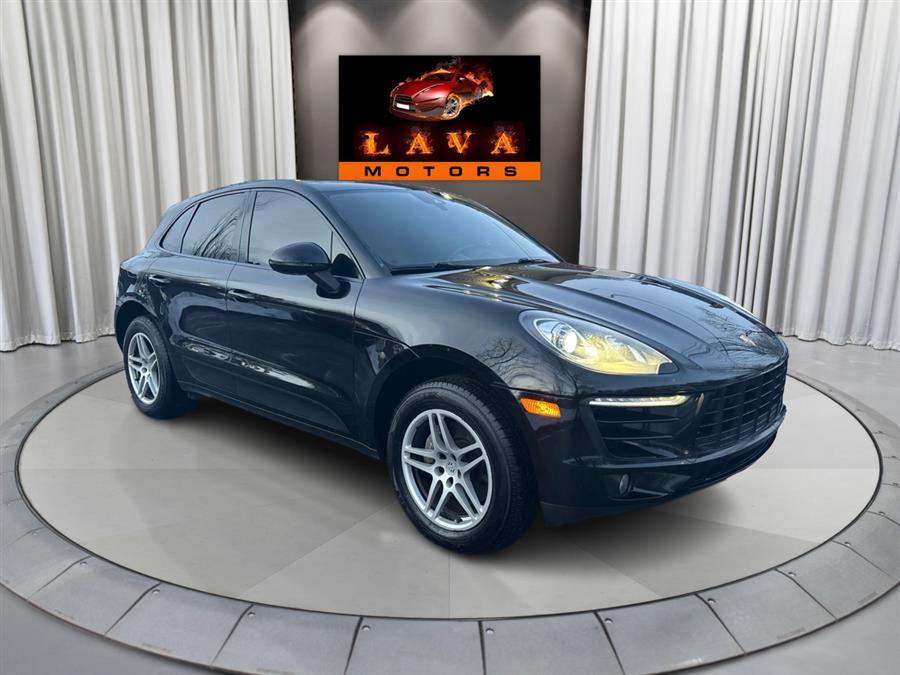 2018 Porsche Macan AWD, available for sale in Canton, Connecticut | Lava Motors. Canton, Connecticut