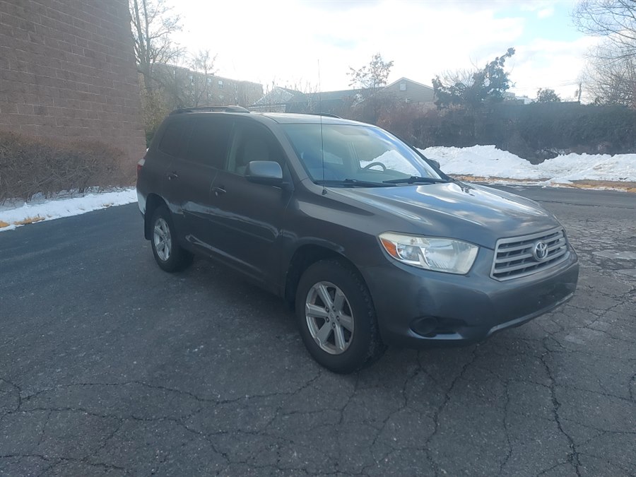 Used 2010 Toyota Highlander in West Hartford, Connecticut | Chadrad Motors llc. West Hartford, Connecticut