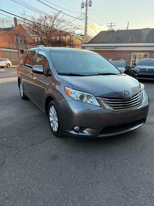 2015 Toyota Sienna 5dr 7-Pass Van XLE AWD (Natl), available for sale in Shelton, Connecticut | Center Motorsports LLC. Shelton, Connecticut