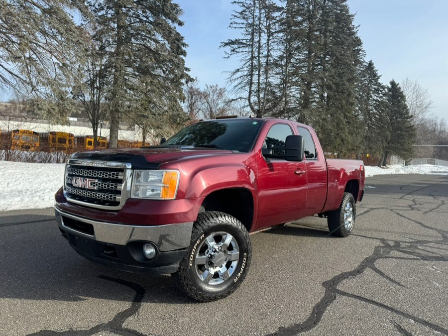 Used 2013 GMC Sierra 2500HD in Waterbury, Connecticut | Platinum Auto Care. Waterbury, Connecticut