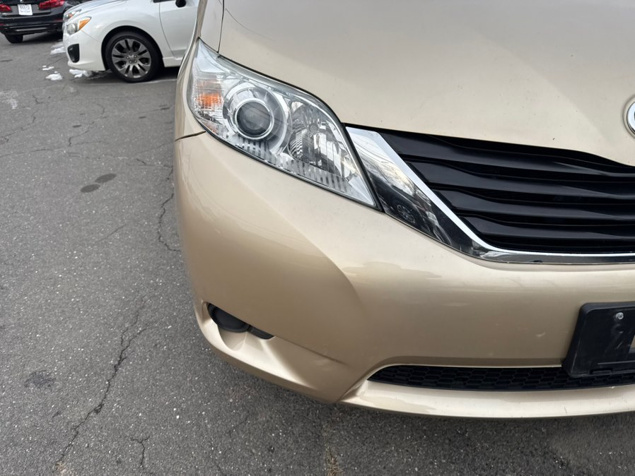2012 Toyota Sienna