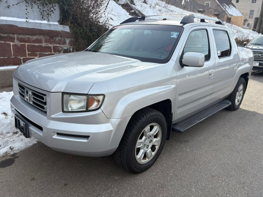 Used 2006 Honda Ridgeline in Meriden, Connecticut | T E A M Auto Center. Meriden, Connecticut