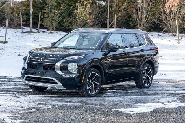 Used 2024 Mitsubishi Outlander Phev in Great Neck, New York | Camy Cars. Great Neck, New York