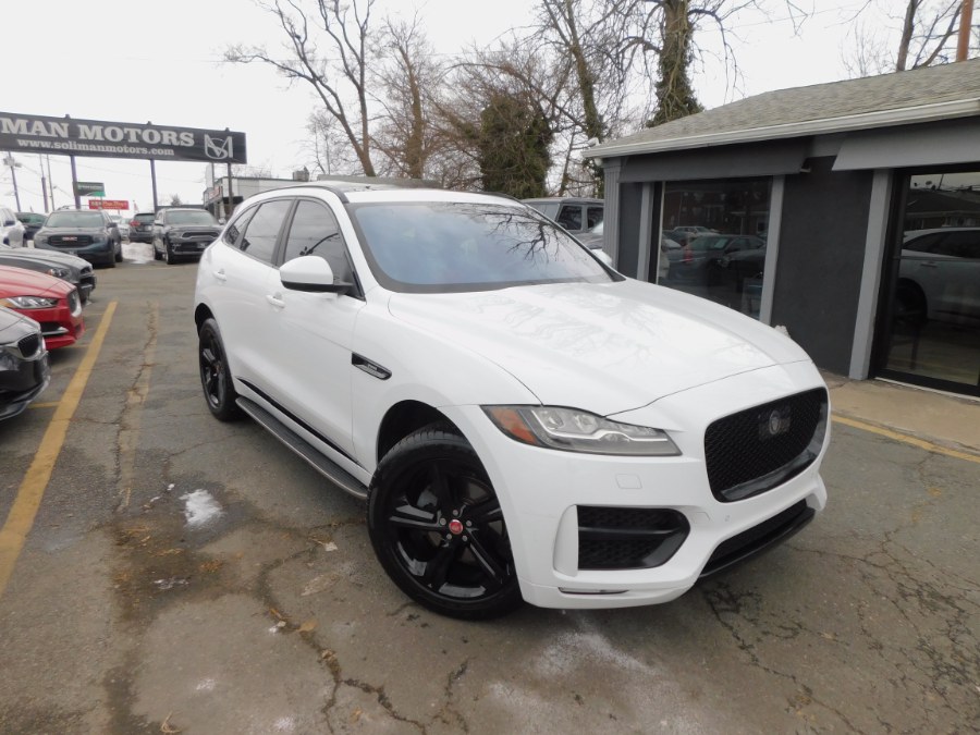 2019 Jaguar F-Pace R-Sport's photo