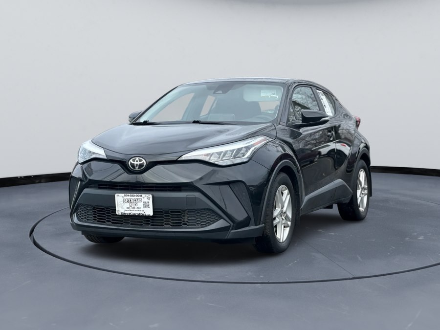 2021 Toyota C-HR LE's photo