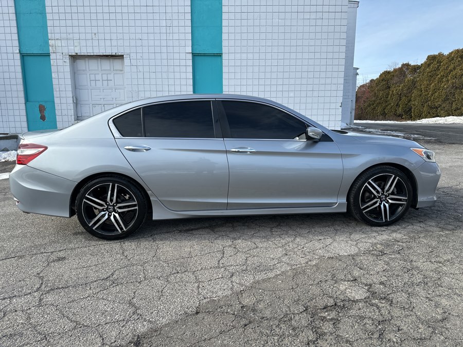 Used 2017 Honda Accord Sedan in Milford, Connecticut | Dealertown Auto Wholesalers. Milford, Connecticut