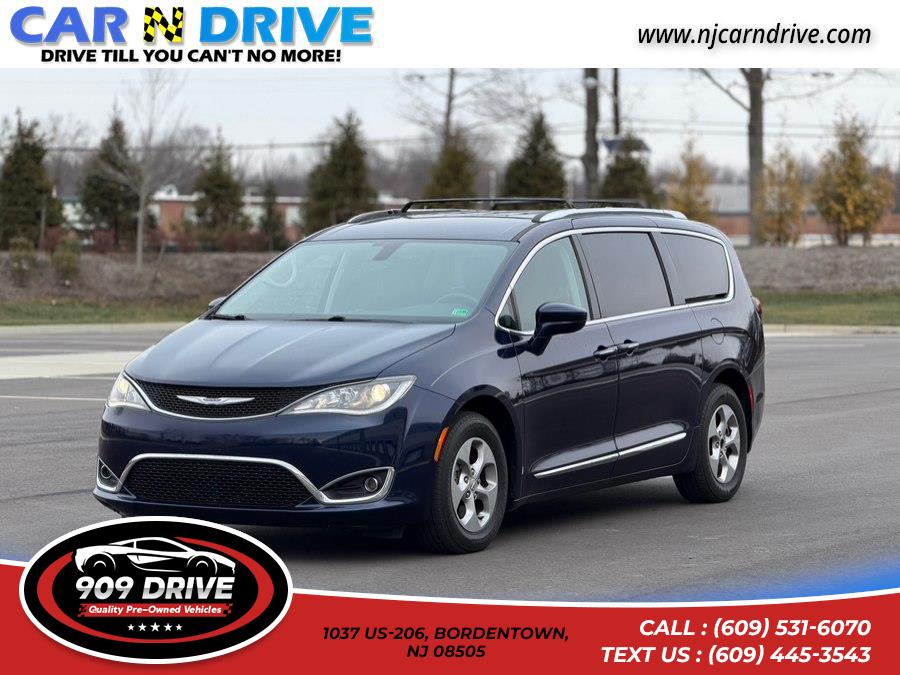 Used 2017 Chrysler Pacifica in BORDENTOWN, New Jersey | 909 Drive. BORDENTOWN, New Jersey