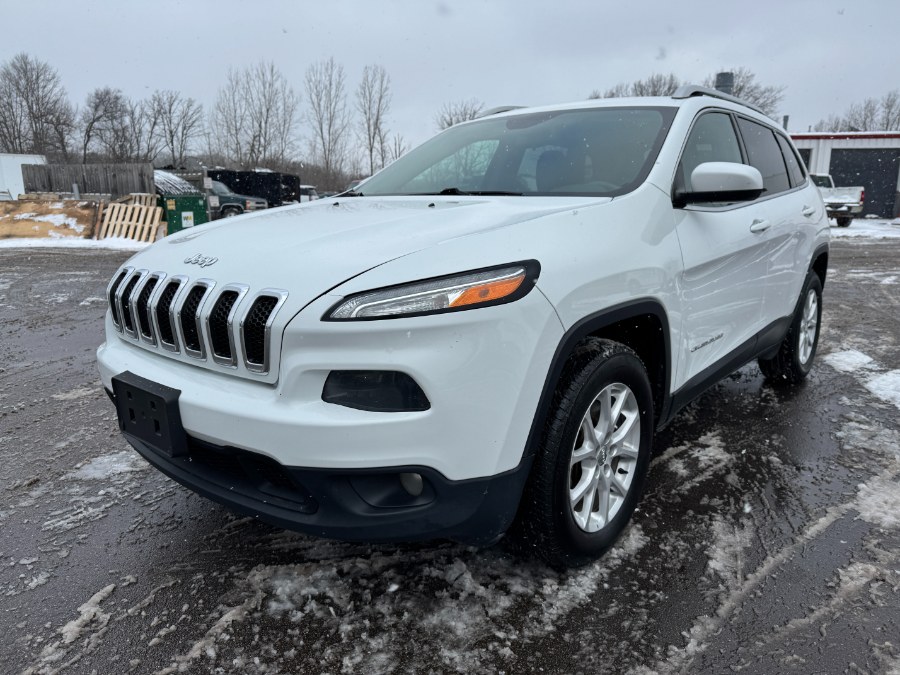 Used 2017 Jeep Cherokee in Ortonville, Michigan | Marsh Auto Sales LLC. Ortonville, Michigan