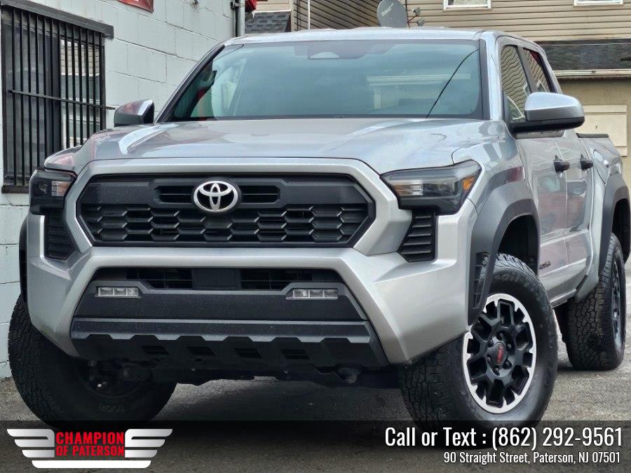 Used 2024 Toyota Tacoma 4WD in Paterson, New Jersey | Champion of Paterson. Paterson, New Jersey