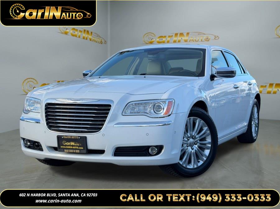 2012 Chrysler 300 Limited's photo