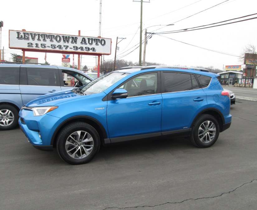 Used 2018 Toyota RAV4 in Levittown, Pennsylvania | Levittown Auto. Levittown, Pennsylvania