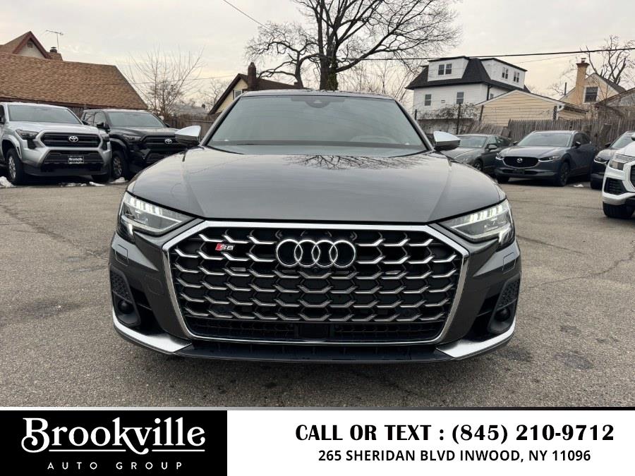 2022 Audi S8
