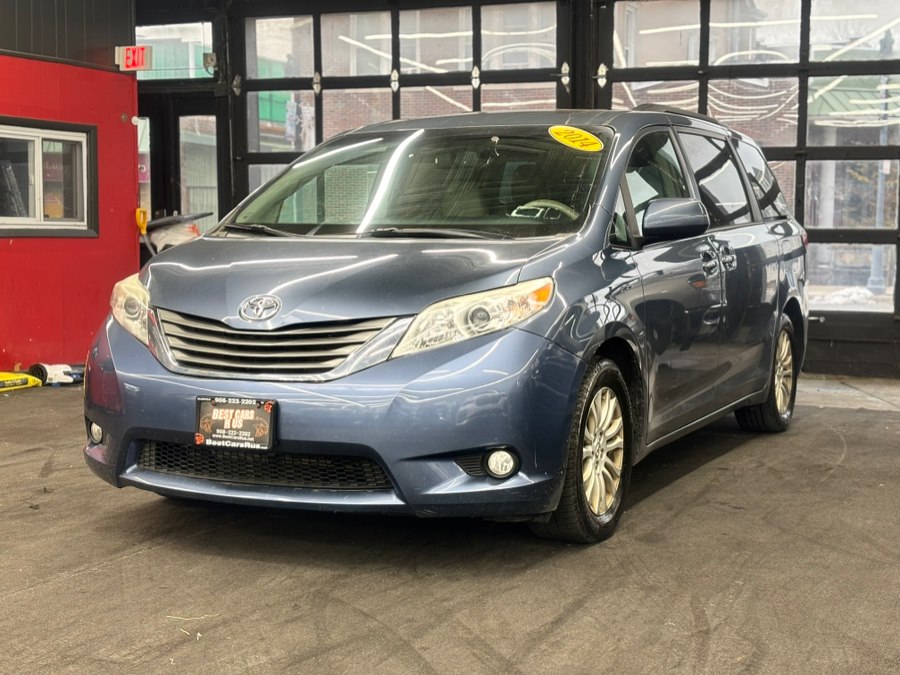 2014 Toyota Sienna XLE