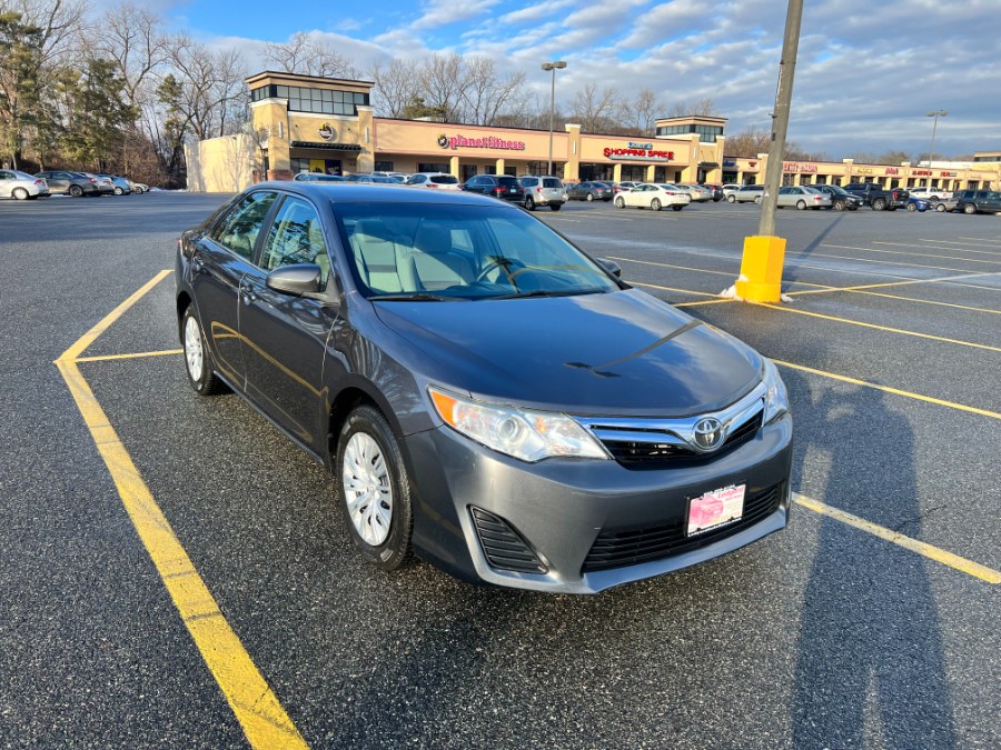 Used 2014 Toyota Camry in Hartford , Connecticut | Ledyard Auto Sale LLC. Hartford , Connecticut