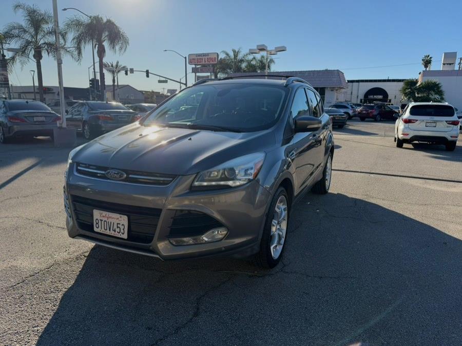 Used 2013 Ford Escape in Hawaiian Gardens, California | Luxe Motors. Hawaiian Gardens, California