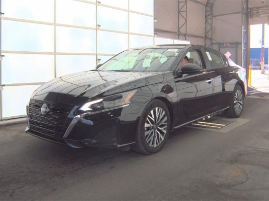 Used 2025 Nissan Altima in Franklin Square, New York | C Rich Cars. Franklin Square, New York