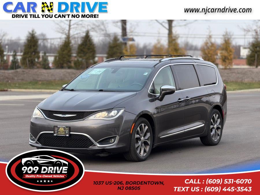 Used Chrysler Pacifica Limited 2018 | 909 Drive. BORDENTOWN, New Jersey