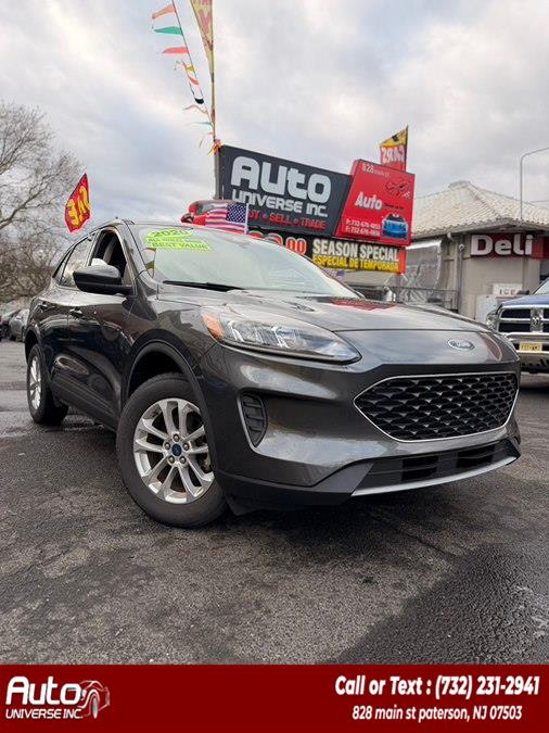 2020 Ford Escape SE's photo