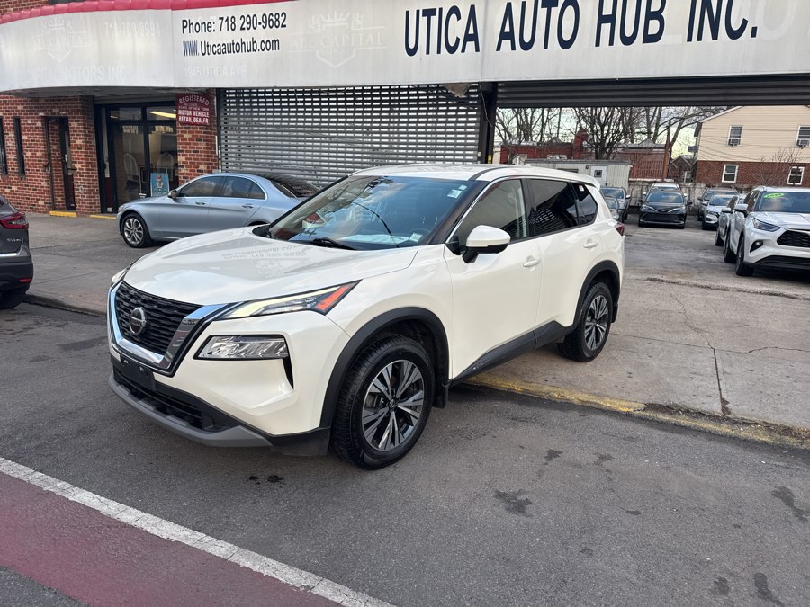 2021 Nissan Rogue SV - Photo 2
