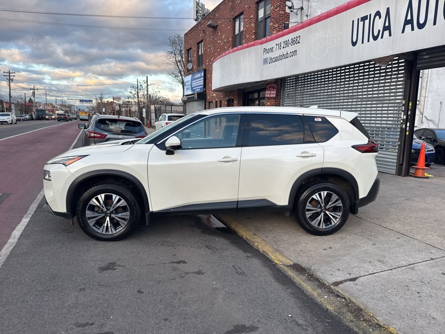 2021 Nissan Rogue SV - Photo 4