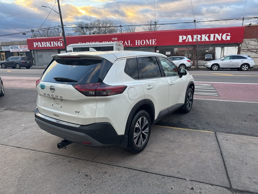 2021 Nissan Rogue SV - Photo 7