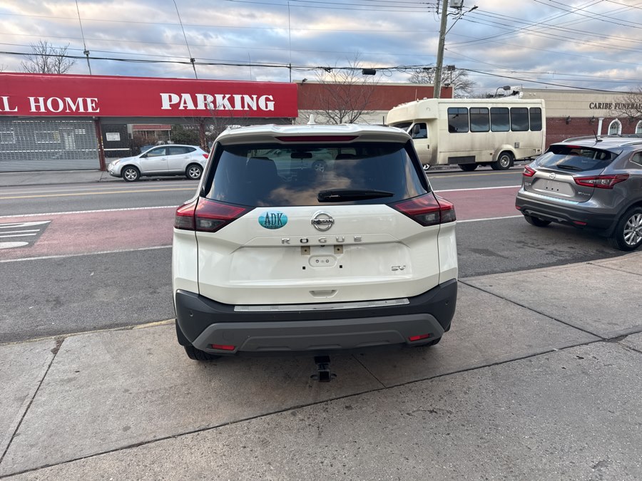 2021 Nissan Rogue SV - Photo 6